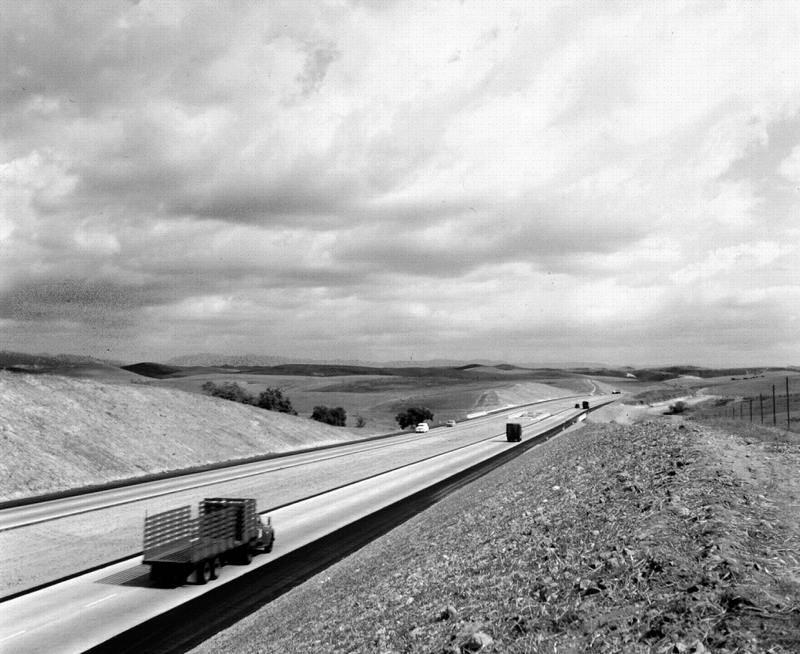 Illustration for article titled Photos of Orange County, Calif., When Oranges Actually Grew There